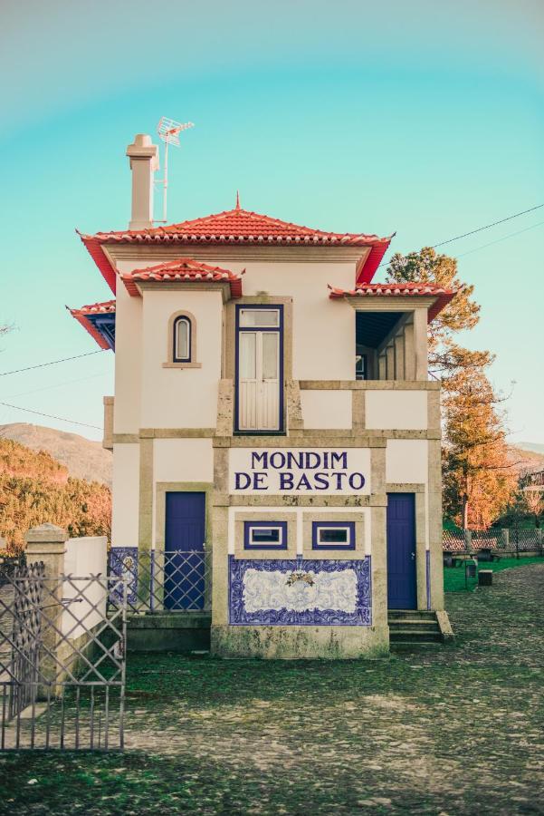 מלון סלוריקו דה באשטו Estacao Ferroviaria De Mondim De Basto מראה חיצוני תמונה